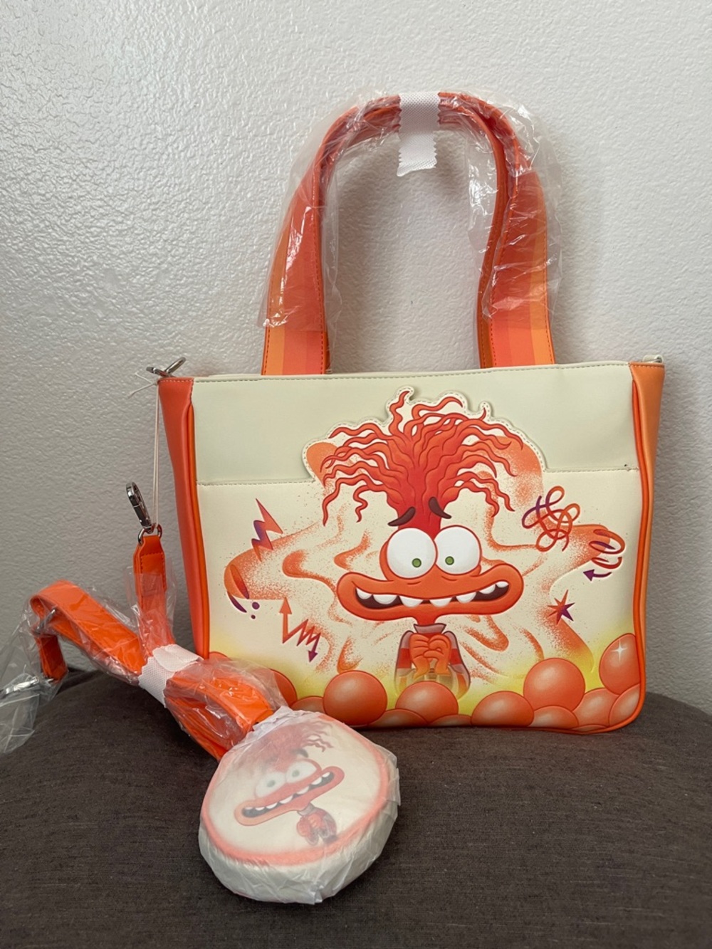 New NWT Disney Pixar Loungefly inside out 2 Anxiety Tote